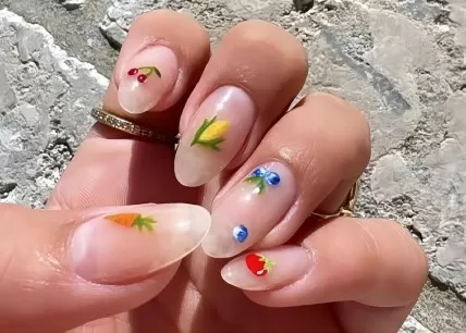 Al Fresco Nails Are Summer's Cutest Manicure Trend